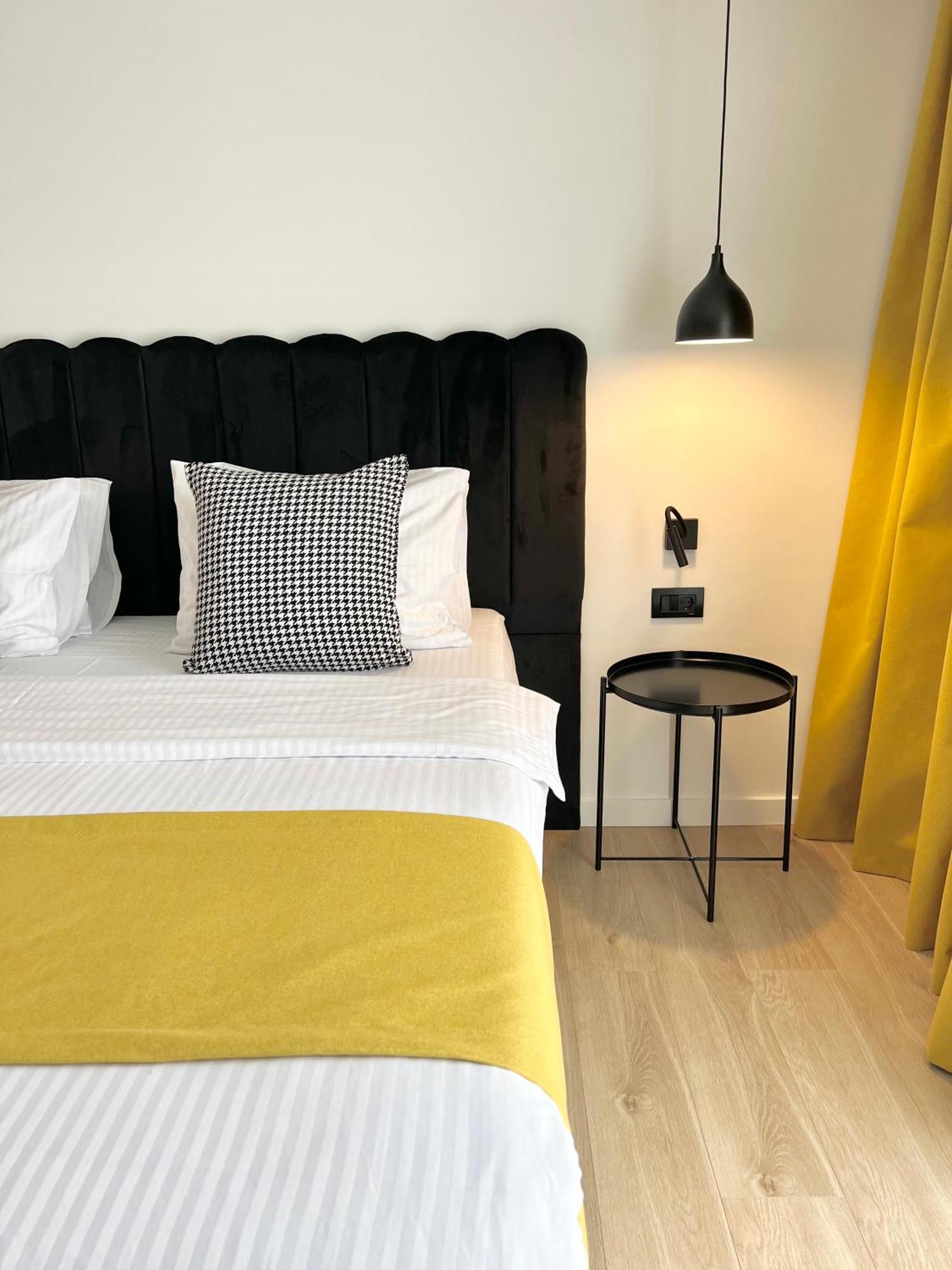 Hotel Krystal Boutique Mansion à Hunedoara Extérieur photo
