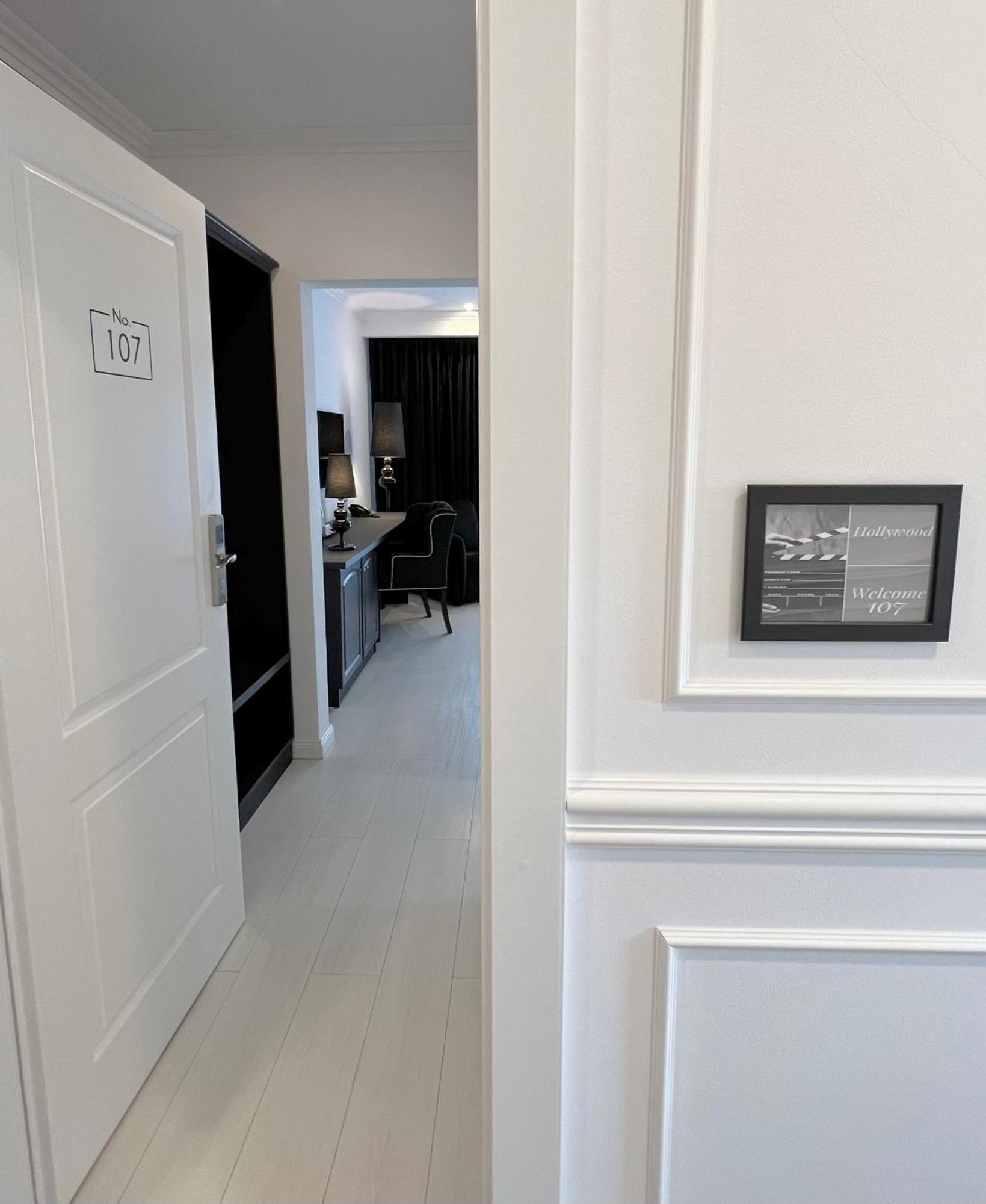 Hotel Krystal Boutique Mansion à Hunedoara Extérieur photo