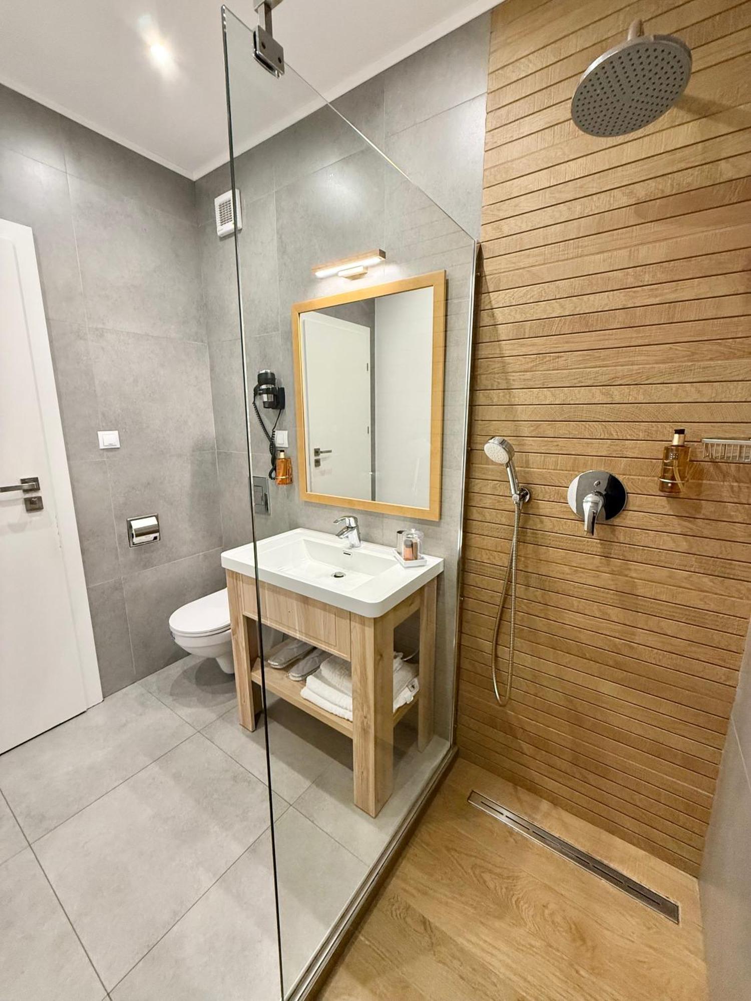 Hotel Krystal Boutique Mansion à Hunedoara Extérieur photo